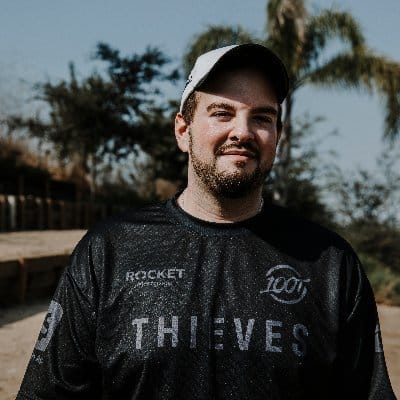 Hiko wearing 100 Thieves merch